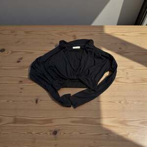 Free People That's A Wrap V-Neck Surplice Tie Front Crop Top